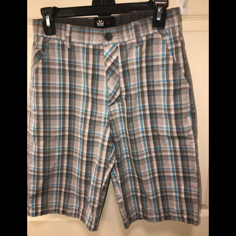 EUC Boys plaid Micros shorts size 16